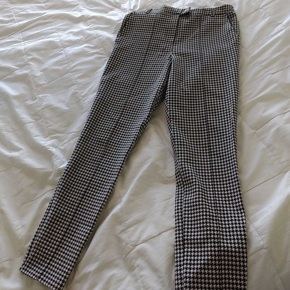 Topshop Houndstooth Cropped Slacks Size 6